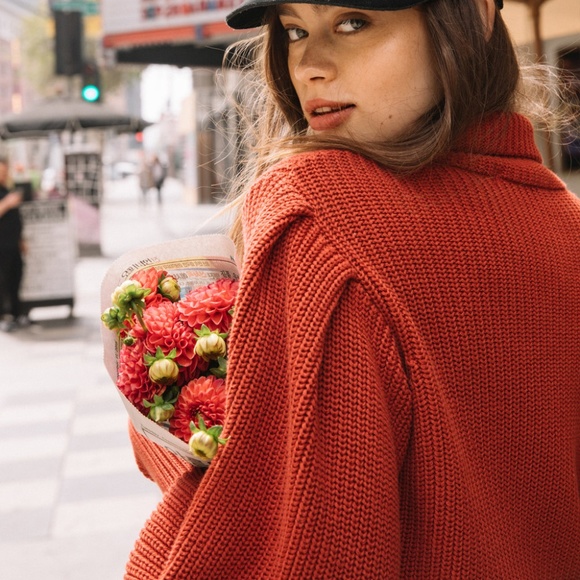Cute Callahan dark red cowl neck sweater - Picture 4 of 7